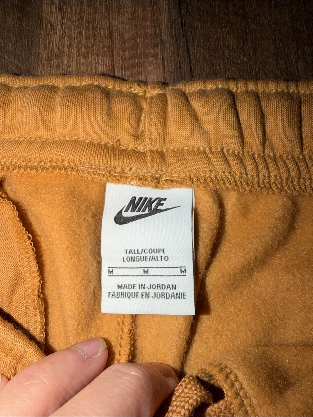 Nike Sportswear Club Fleece Joggers Mens Size M BV2671-224 Sweatpants Flax HTF - Picture 3 of 8